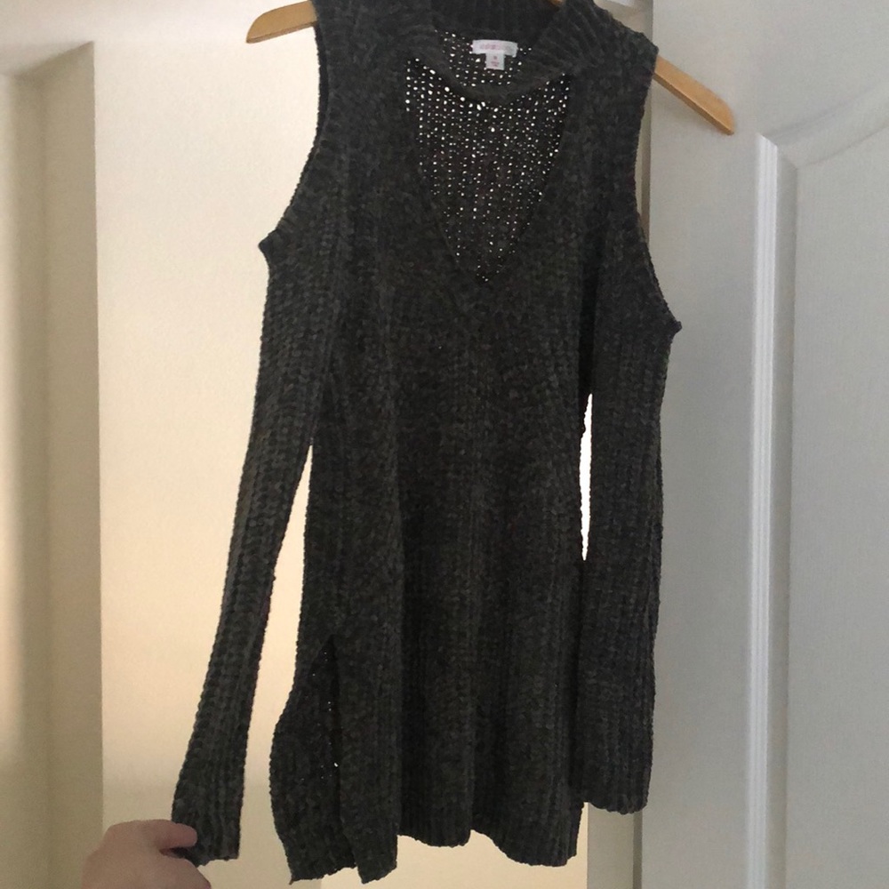 Dark green sweater